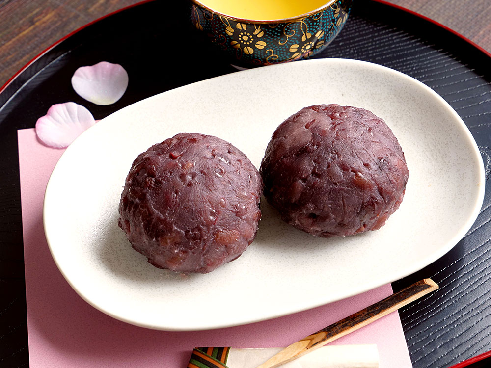 素朴な味わい！自家製あんこで作るぼたもち＆おはぎのレシピ
