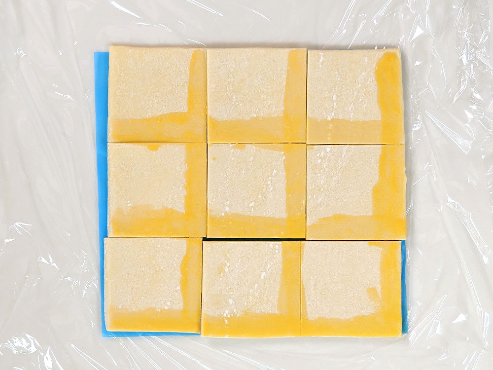 三角チョコパイ