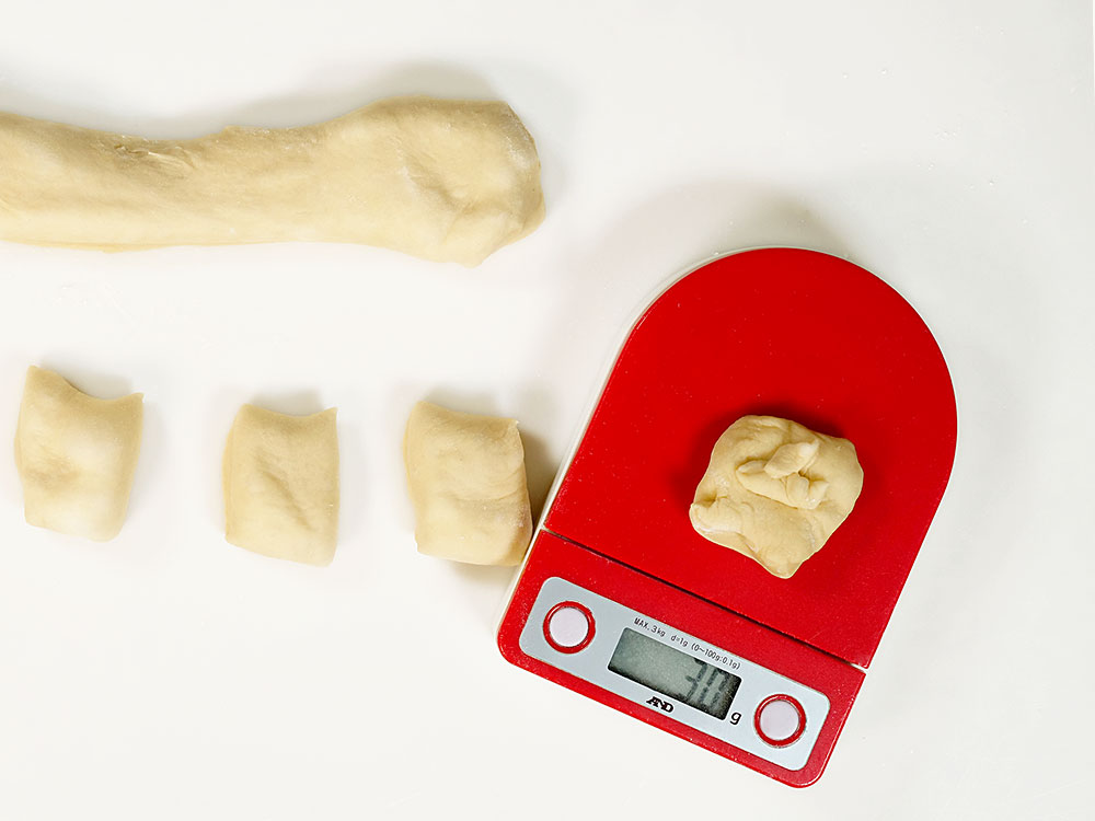 南のめぐみで作る丸パン（ソフトロール）