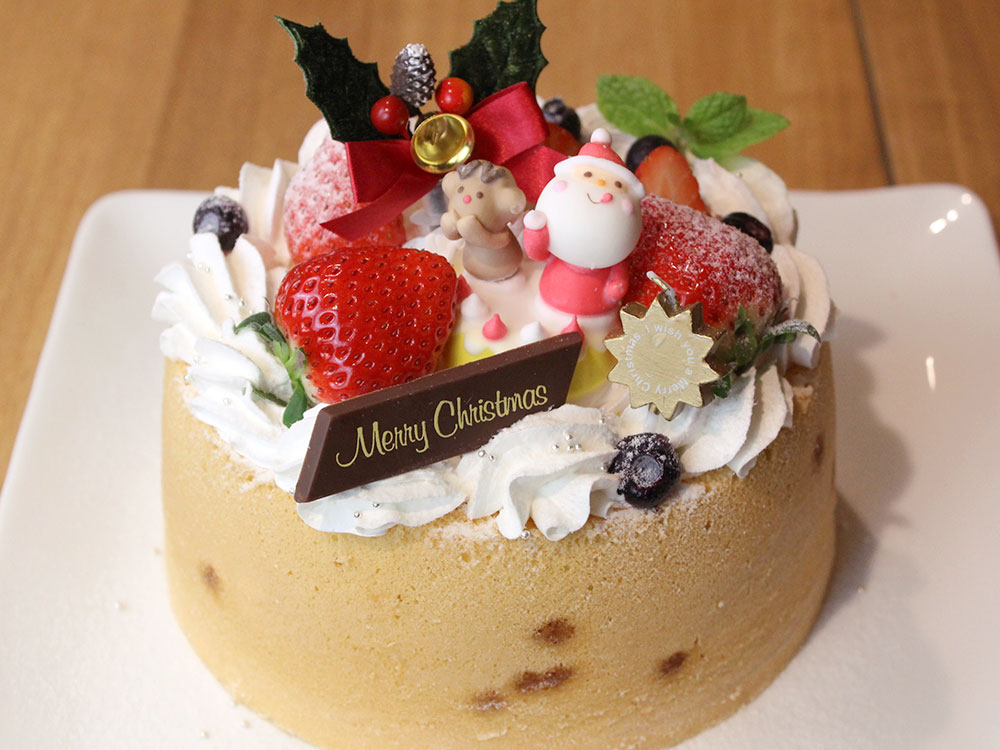 クリスマスのシフォンケーキ