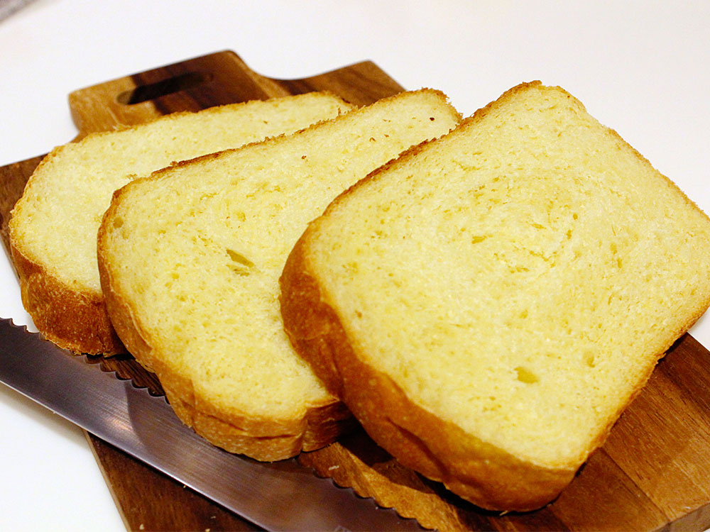 ホームベーカリーで作るカリーキューブ食パン