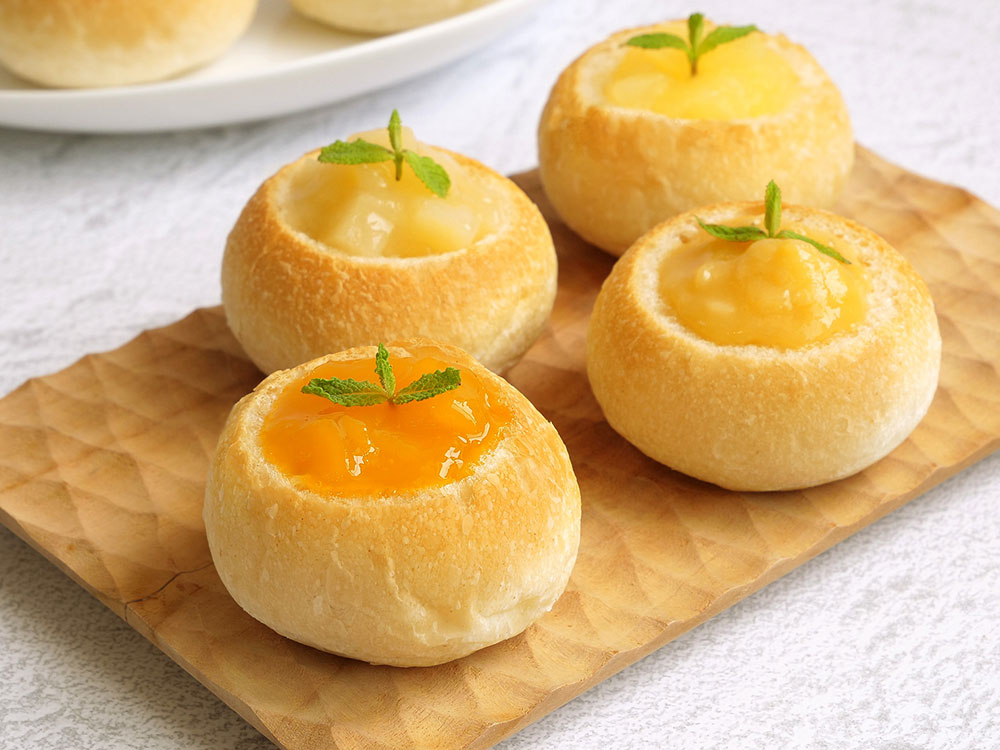 フルーツピューレのプティ パン ア ラ クレーム